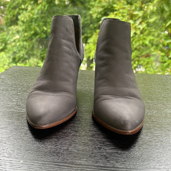 FRYE size 8.5 leather bootie gray - Picture 2 of 6